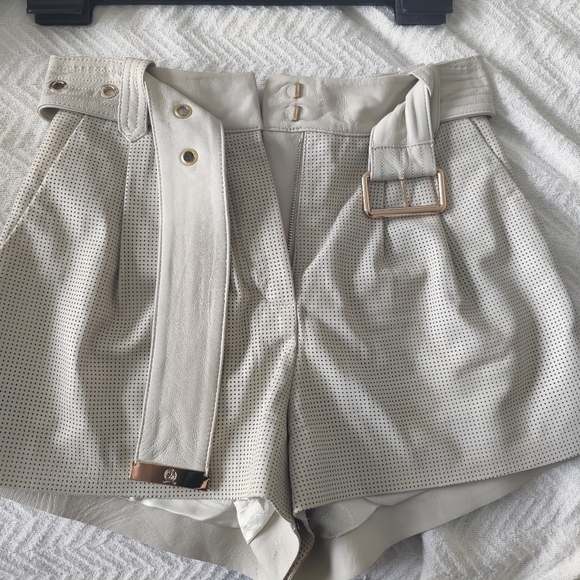 Tommy Hilfiger - belted leather shorts size 32/us 0